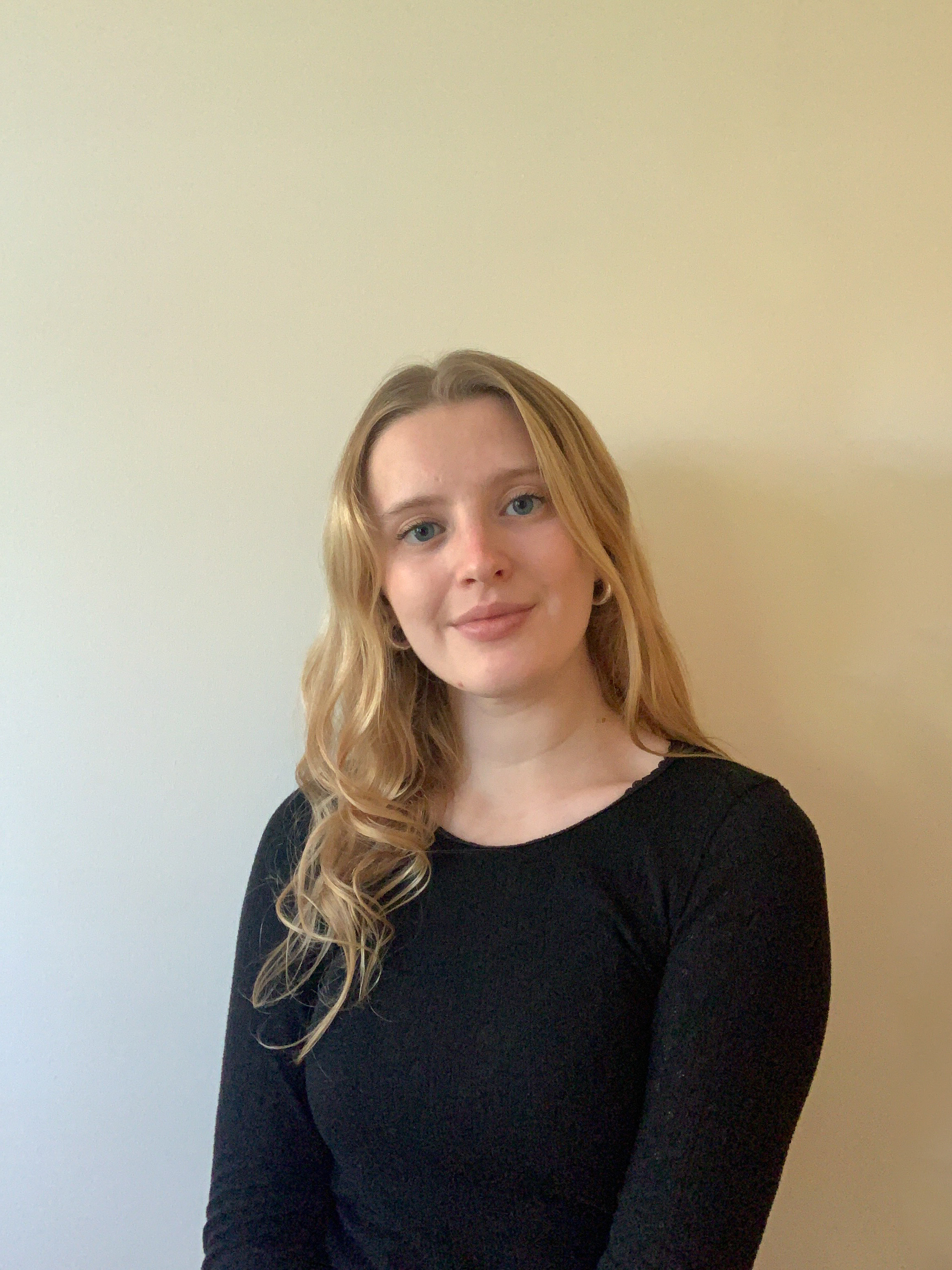 Chloe Dalby, winner of the Serjeant Prize for Drawing at Part 2